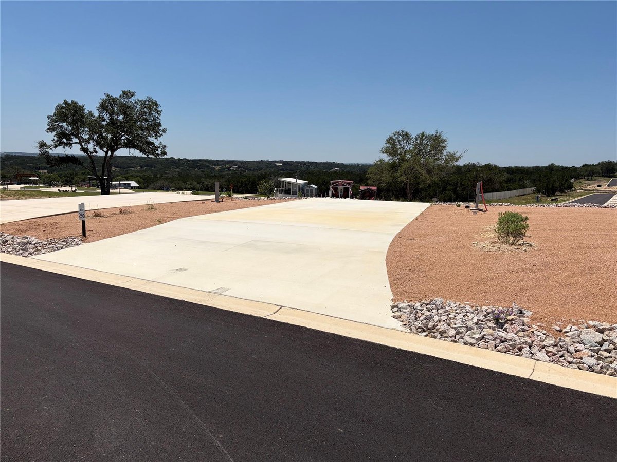 View 5386 Ranch Road 1376 Rd Unit #290 in Fredericksburg 5386 Ranch Road 1376 Rd Unit #290, photo 1 of 35, Fredericksburg, Fredericksburg, TX