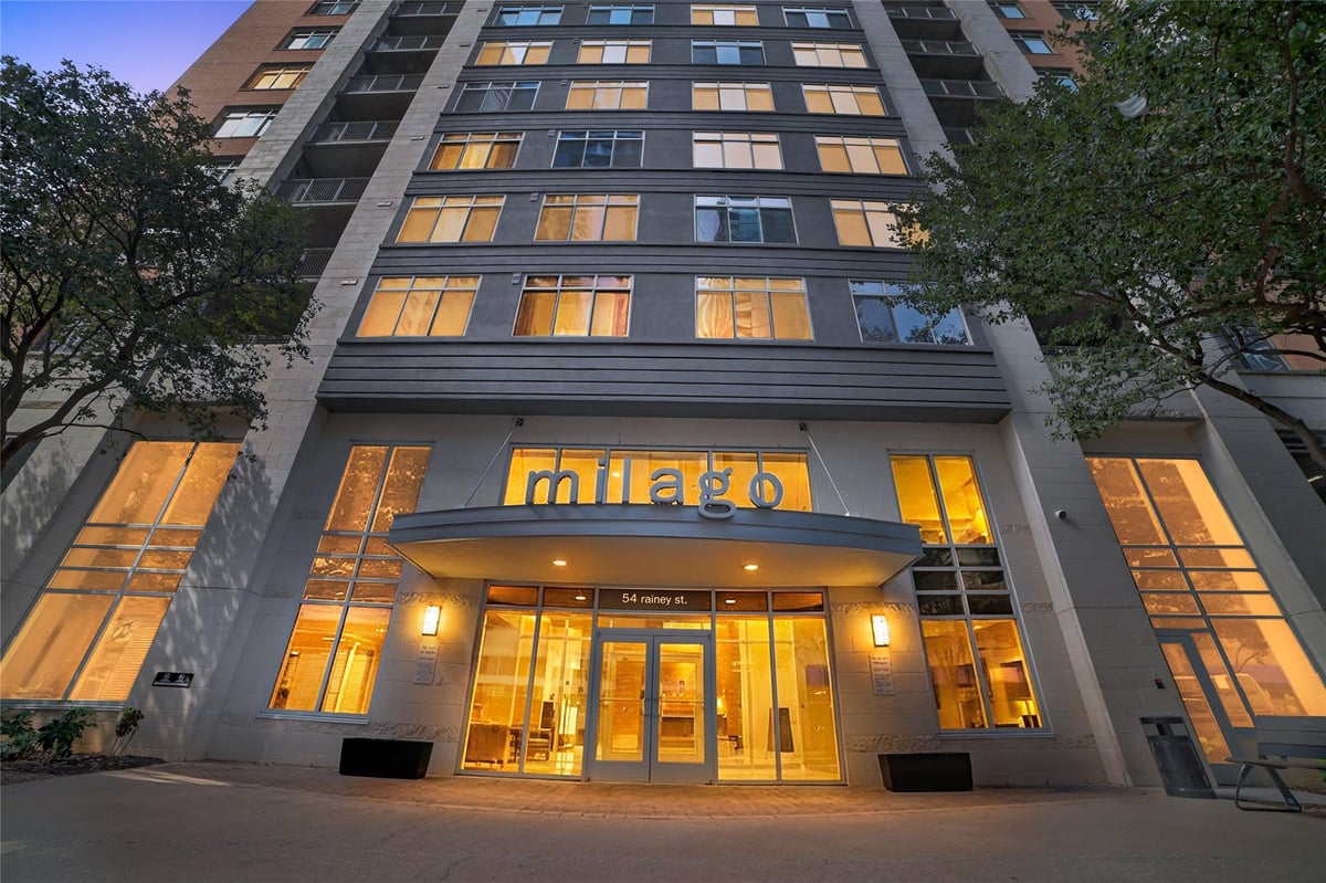 View 54 Rainey St Unit #1018 in Milago Condo Amd 54 Rainey St Unit #1018 - front exterior - Luxury home in Milago Condo Amd, Austin, TX