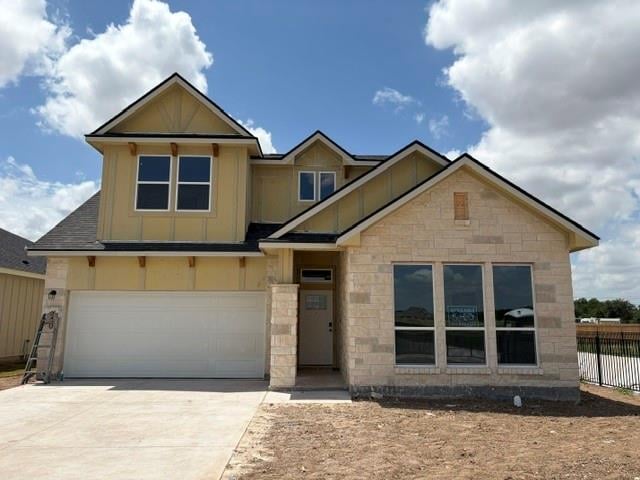 View 540 Gus LOOP in Rancho San Gabriel Ph 1 540 Gus LOOP - front exterior - Luxury home in Rancho San Gabriel Ph 1, Georgetown, TX