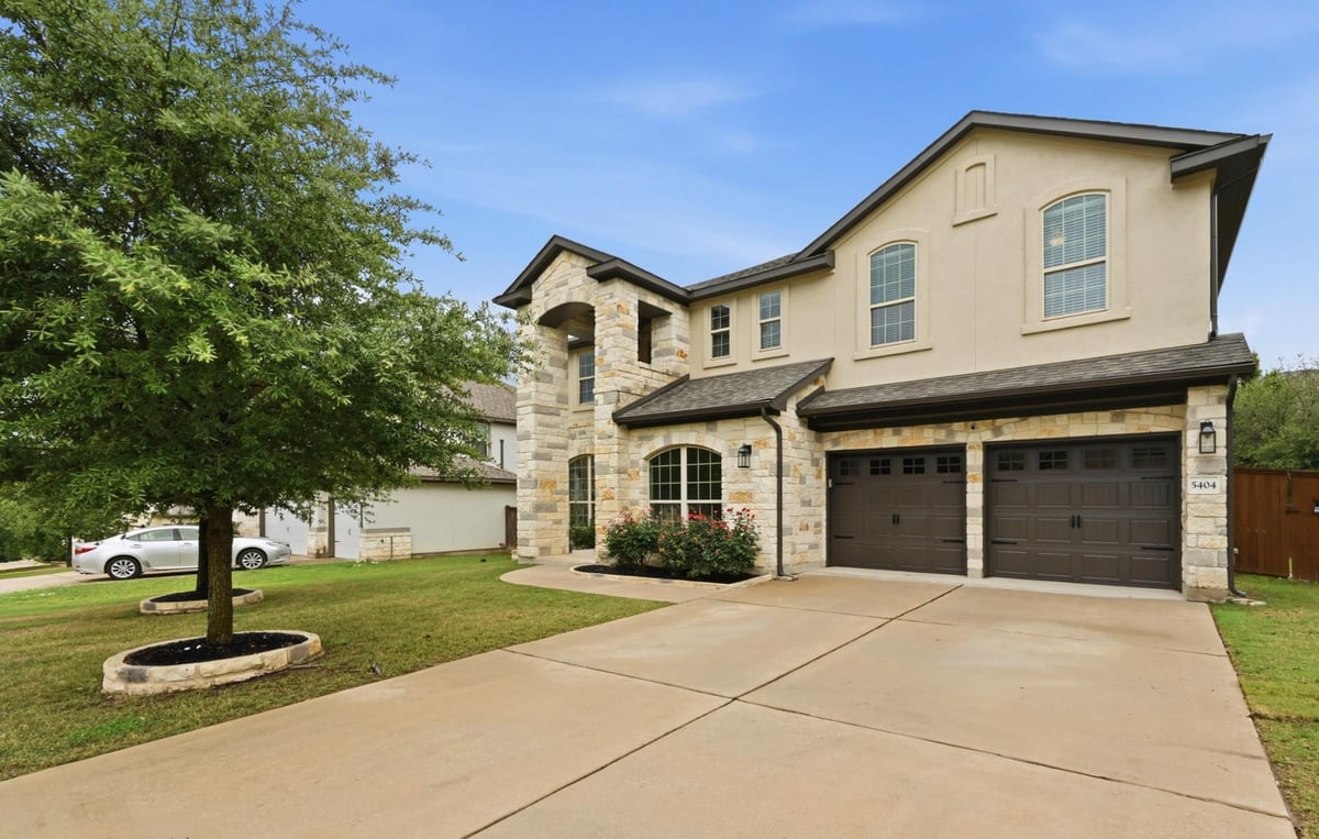 Kitchen at 5404 Castana Bnd - 6 bed 4 bath home