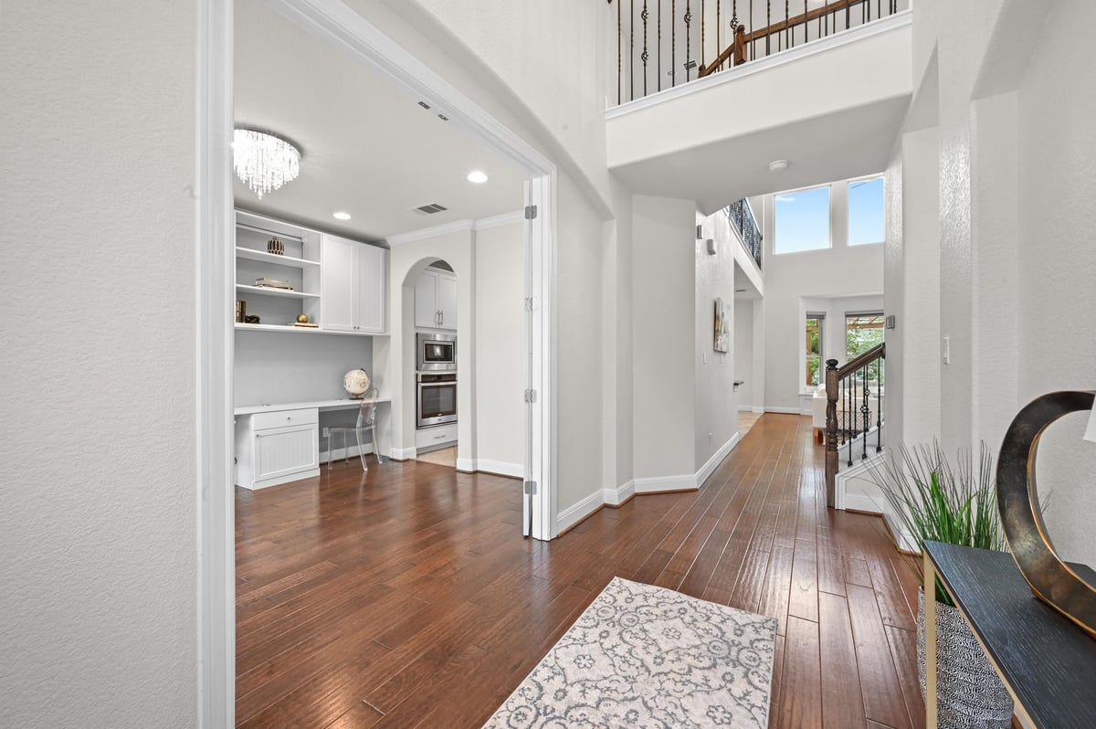Primary bedroom at 5404 Castana Bnd - 6 bed 4 bath home