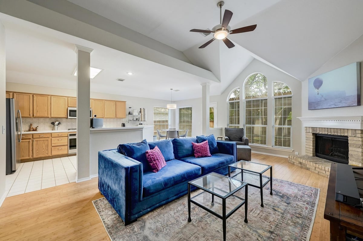 5405 Apache Creek Cv - front exterior - Luxury home in Travis Country, Austin, TX