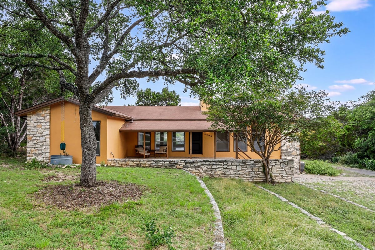 View 5405 Country Club DR in Lago Vista Country Club Estates Sec 02 5405 Country Club DR - front exterior - Luxury home in Lago Vista Country Club Estates Sec 02, Lago Vista, TX