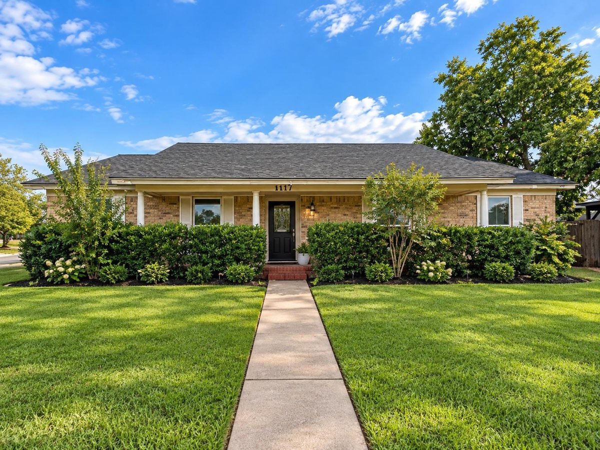 5407 Tipton DR - property photo 1 - Luxury home in Austin, Austin, TX
