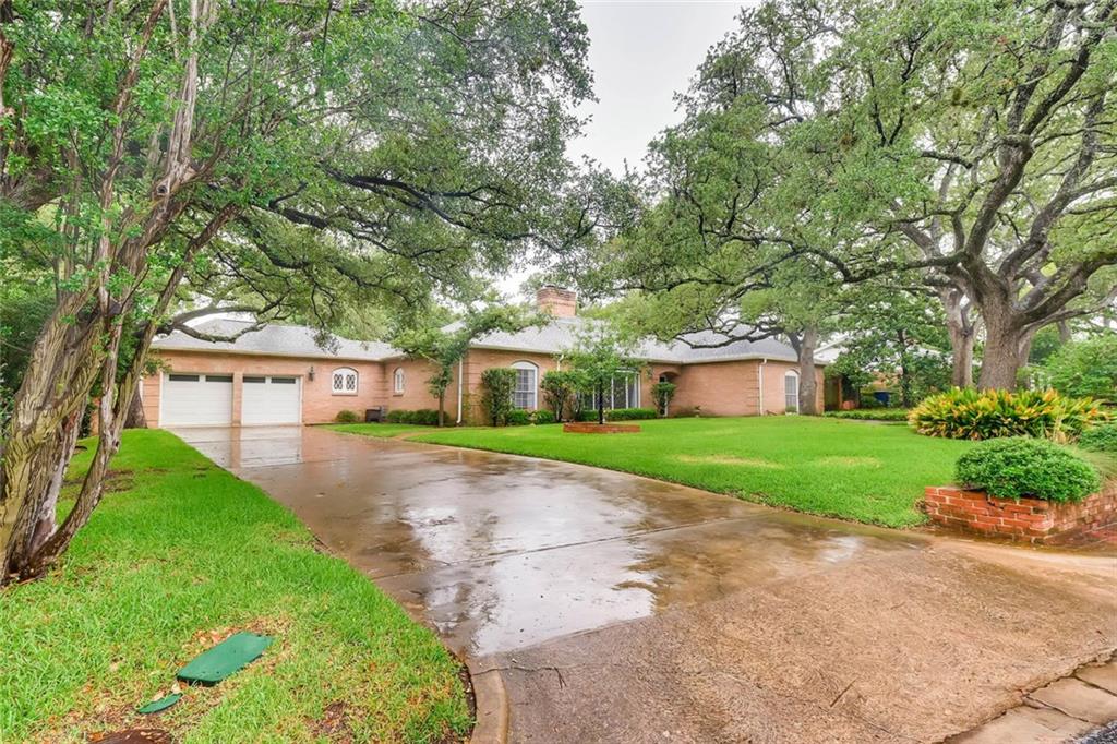 View 5409 HIGHLAND CREST Dr in Highland Park West Sec 05 5409 HIGHLAND CREST Dr - property photo 1 - Luxury home in Highland Park West Sec 05, Austin, TX