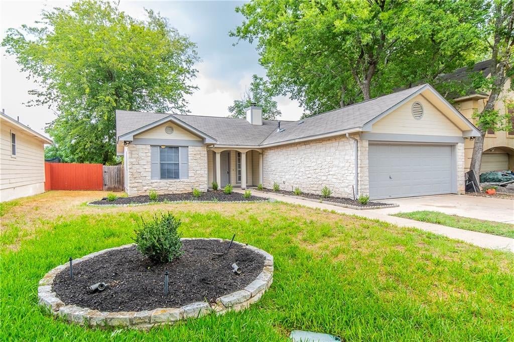 View 5412 Mesquite Grove Rd in Fairway Rdg Second Amd 5412 Mesquite Grove Rd - front exterior - Luxury home in Fairway Rdg Second Amd, Austin, TX