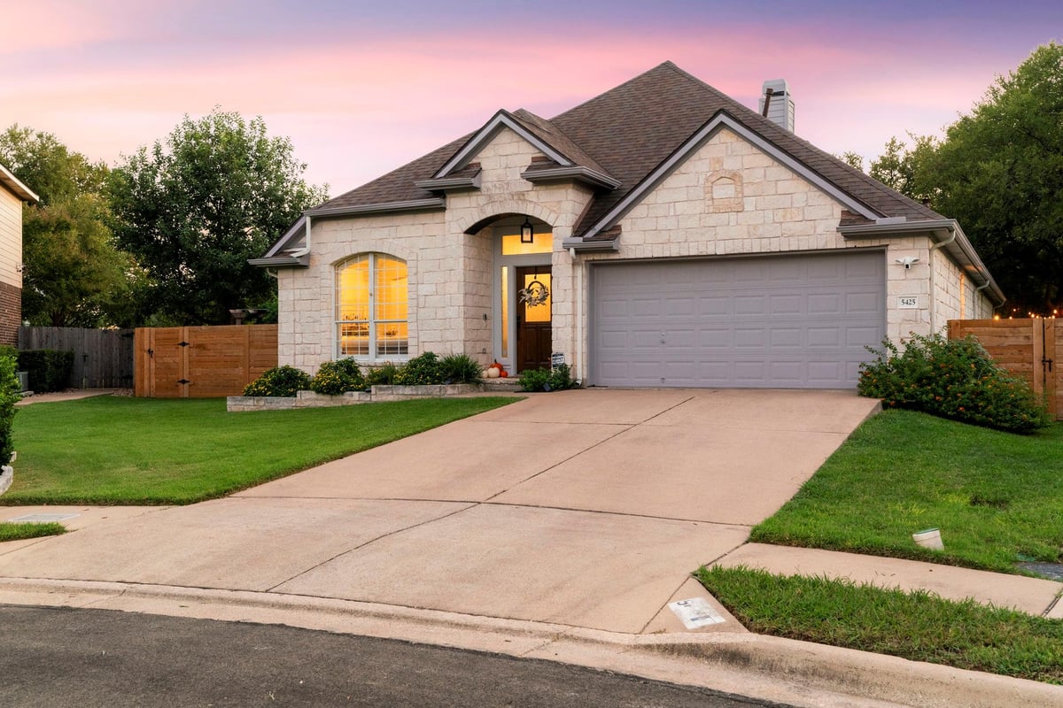 View 5425 Korth Dr in Village At Western Oaks Sec 23 5425 Korth Dr - front exterior - Luxury home in Village At Western Oaks Sec 23, Austin, TX