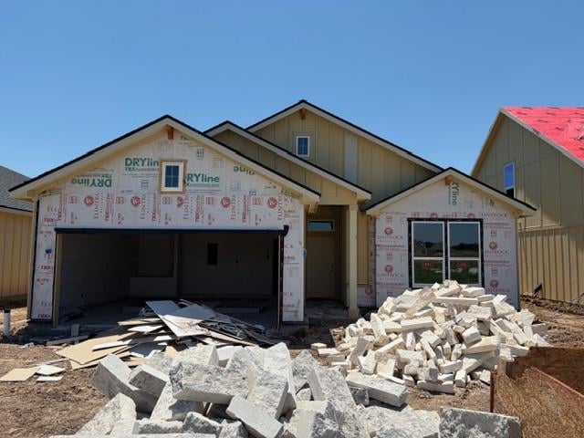 544 Gus Loop - front exterior - Luxury home in Rancho San Gabriel, Georgetown, TX