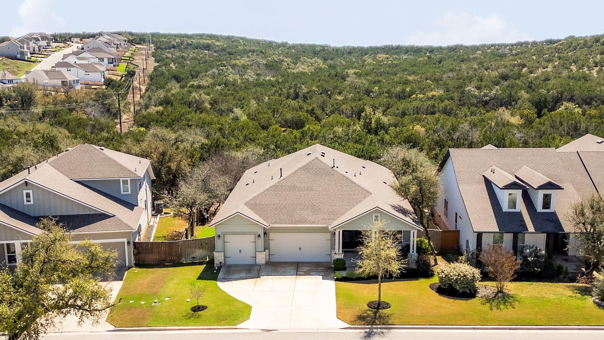 View 546 Hazy Hills Loop in Headwaters At Barton Creek Ph 1 546 Hazy Hills Loop - front exterior - Luxury home in Headwaters At Barton Creek Ph 1, Dripping Springs, TX