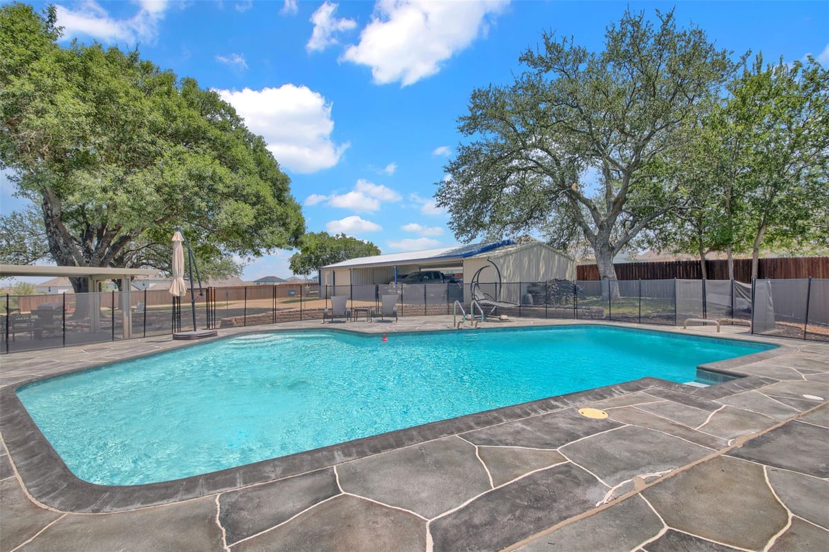 View 550 C Bud Stockton Loop in BUNKER, I. SUR 550 C Bud Stockton Loop - front exterior - Luxury home in BUNKER, I. SUR, Jarrell, TX