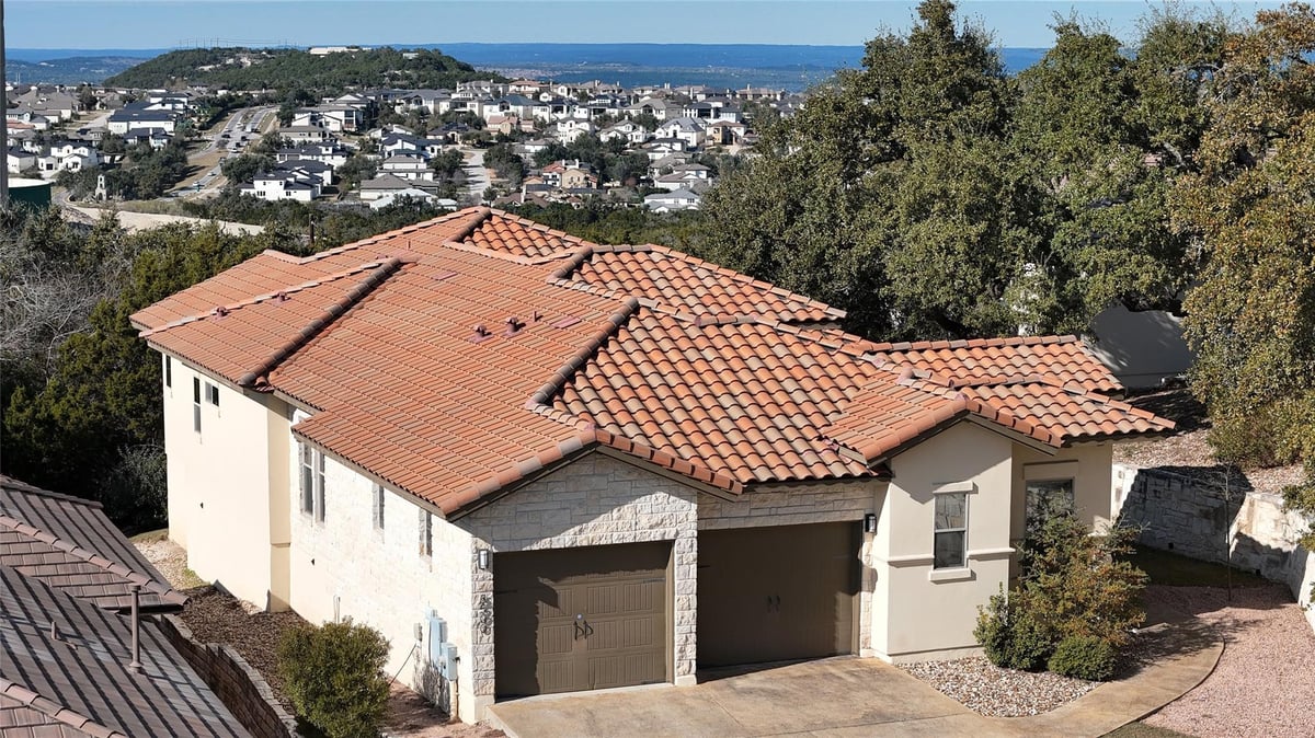 5500 Patagonia Pass - front exterior - Luxury home in Canyonside/Falconhead West, Austin, TX