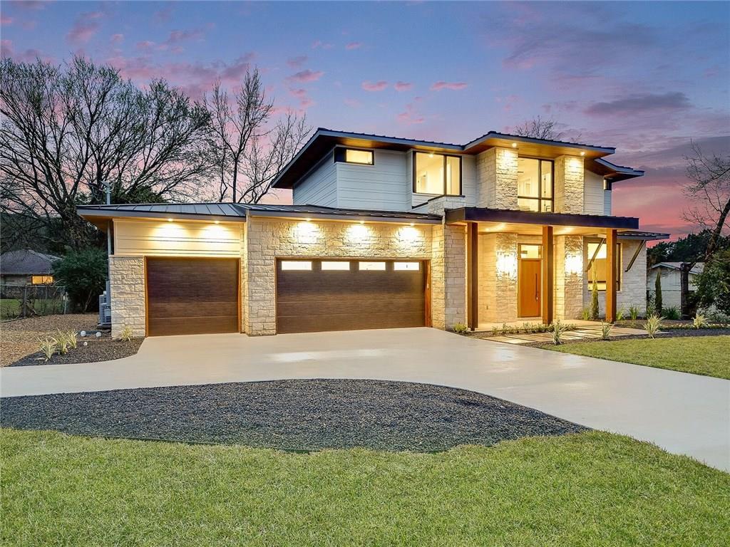 View 5503 Lakemoore Dr in Lakewood Park Sec 01 5503 Lakemoore Dr - property photo 1 - Luxury home in Lakewood Park Sec 01, Austin, TX