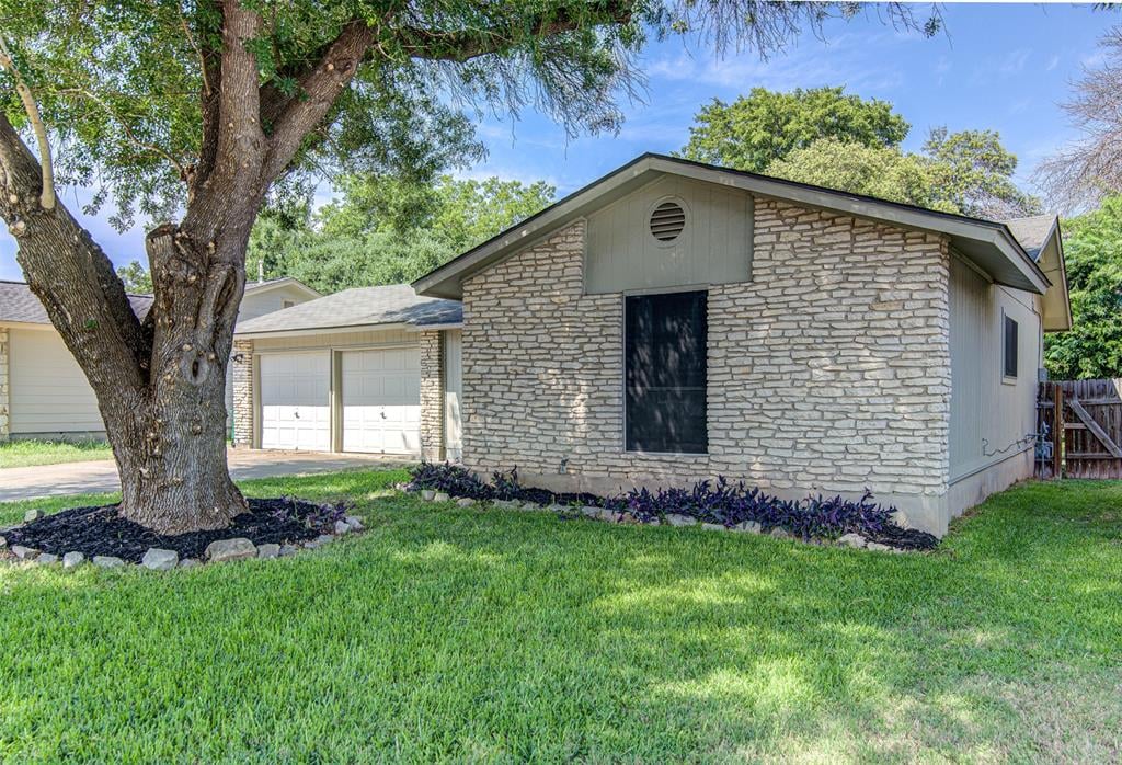 View 5503 Pine Pl in Peppertree Park Sec 03 5503 Pine Pl - front exterior - Luxury home in Peppertree Park Sec 03, Austin, TX