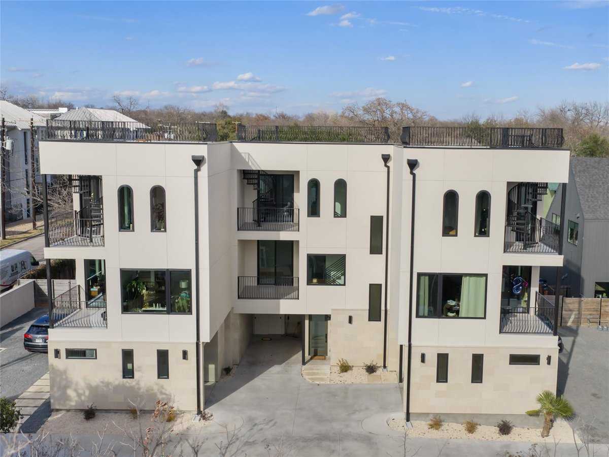 View 5507 Clay Ave Unit #1A, 1b, 1c in Brentwood 5507 Clay Ave Unit #1A, 1b, 1c - front exterior - Luxury home in Brentwood, Austin, TX
