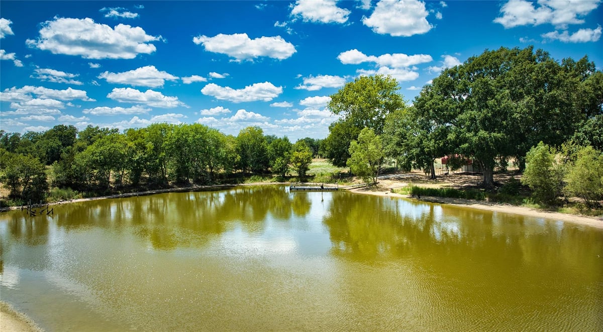 View 5510 Old McMahan Tract A RD in n/a 5510 Old McMahan Tract A RD - property photo 1 - Luxury lot in n/a, Lockhart, TX