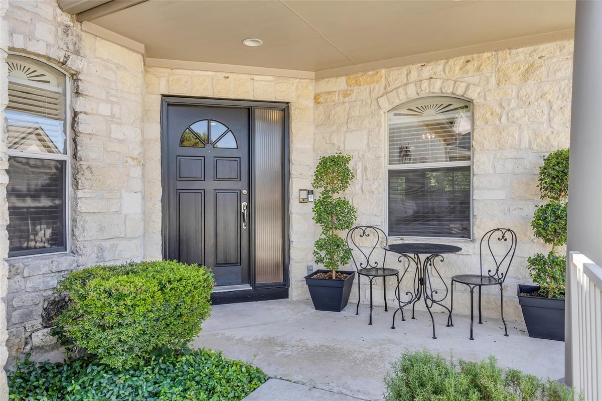 View 5511 Oakwood CV Unit #B in Oakwood Hollow Condo Amd 5511 Oakwood CV Unit #B - property photo 1 - Luxury home in Oakwood Hollow Condo Amd, Austin, TX