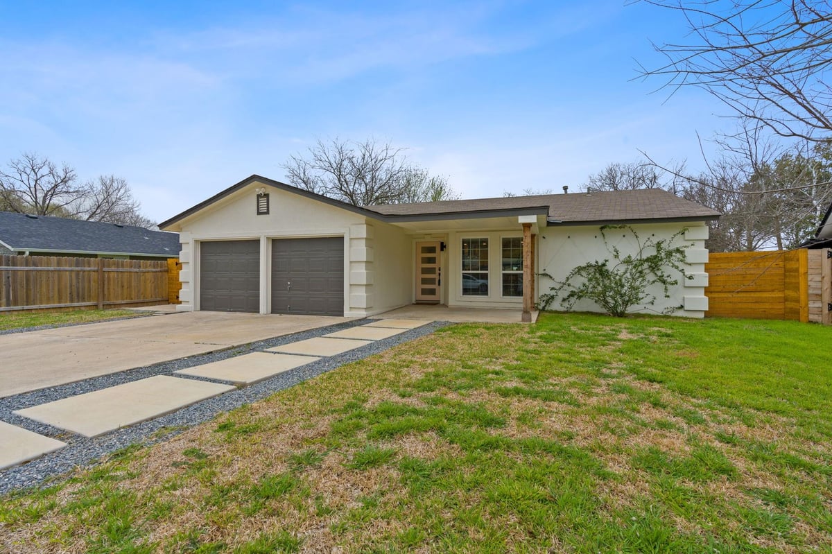View 5522 Pine Pl in Peppertree Park Sec 03 5522 Pine Pl - front exterior - Luxury home in Peppertree Park Sec 03, Austin, TX
