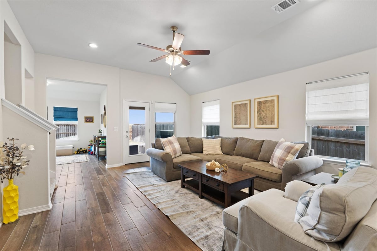 Living area at 553 Blue Oak Blvd - 3 bed 3 bath home