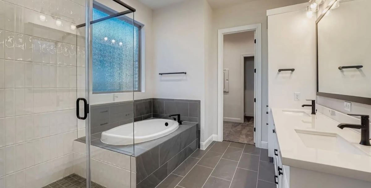 Bathroom at 553 Prickly Poppy Loop - 4 bed 3 bath home