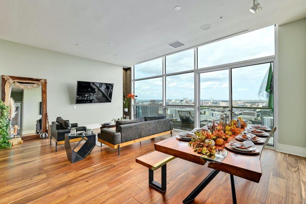 View 555 E 5th St Unit #2809 in Five Fifty 05 Condo Amd 555 E 5th St Unit #2809 - front exterior - Luxury home in Five Fifty 05 Condo Amd, Austin, TX