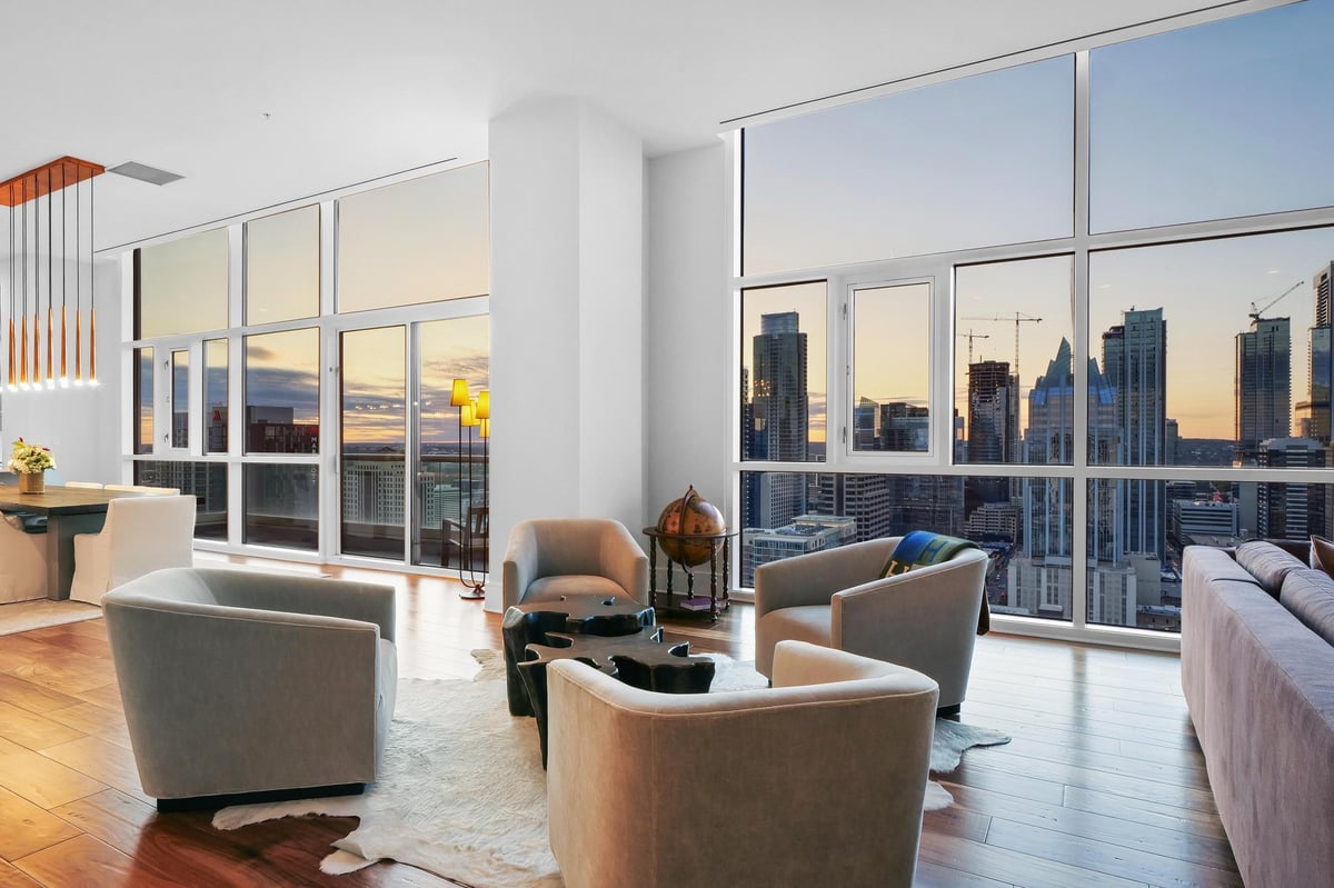 555 E 5th St Unit #3022 - front exterior - Luxury home in Five Fifty 05 Condo Amd, Austin, TX