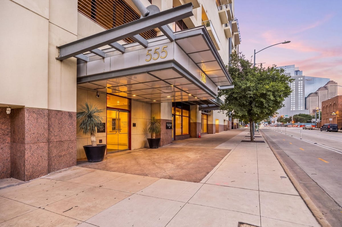 View 555 E 5th ST Unit #903 in Five Fifty 05 Condo Amd 555 E 5th ST Unit #903 - front exterior - Luxury home in Five Fifty 05 Condo Amd, Austin, TX