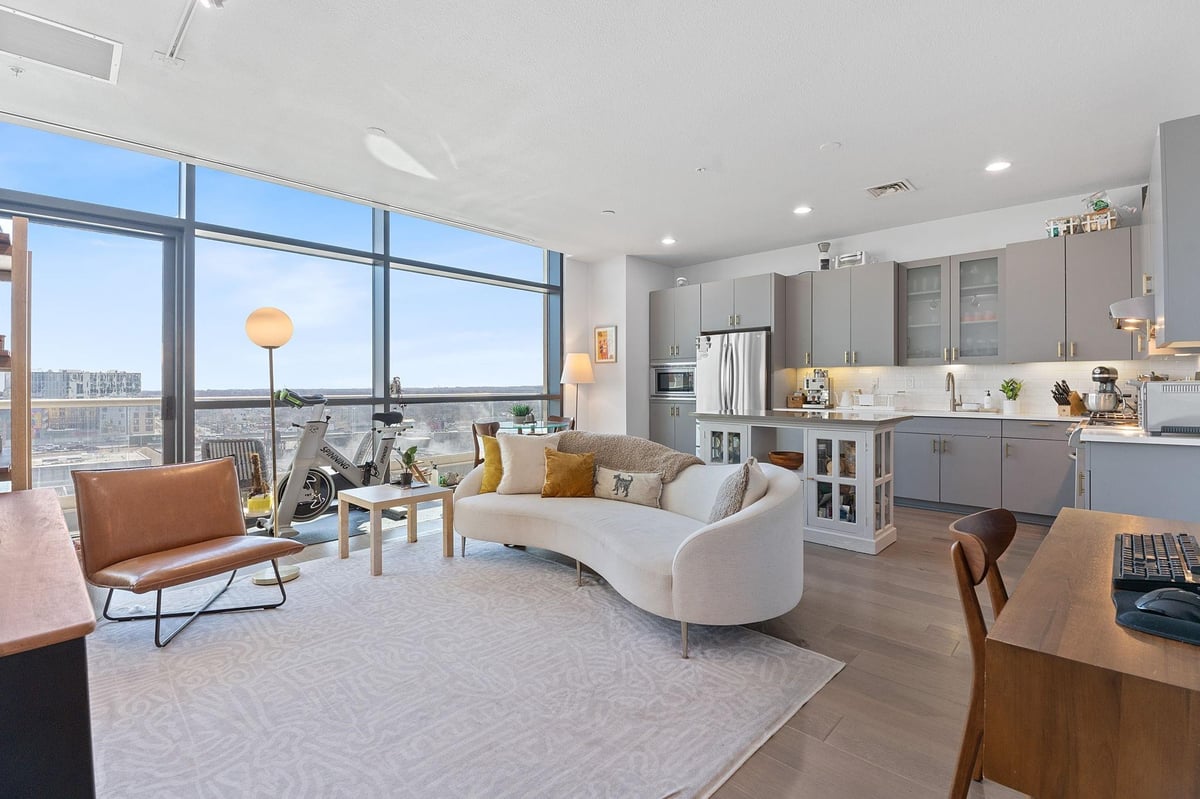 View 555 E 5th Unit #817 in Five Fifty 05 Condo Amd 555 E 5th Unit #817 - front exterior - Luxury home in Five Fifty 05 Condo Amd, Austin, TX