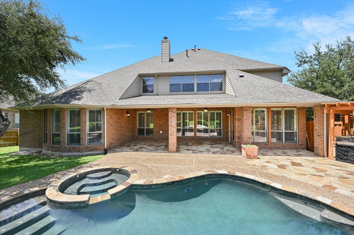 View 560 Aspen DR in Belterra Ph 02 Sec 05c 560 Aspen DR - property photo 1 - Luxury home in Belterra Ph 02 Sec 05c, Austin, TX