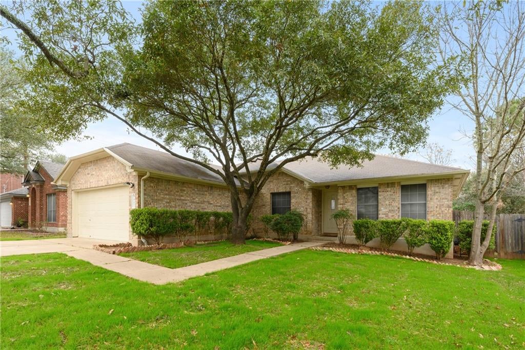View 5602 Kayview Dr in VILLAGE AT WESTERN OAKS SEC 5602 Kayview Dr - front exterior - Luxury home in VILLAGE AT WESTERN OAKS SEC, Austin, TX