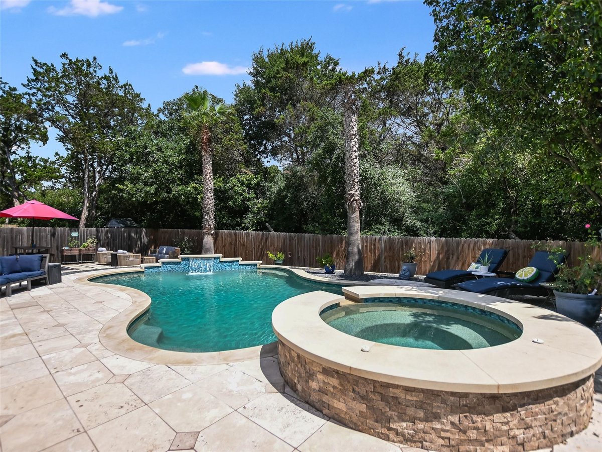 View 5604 Taylorcrest Dr in Village At Western Oaks Sec 15 5604 Taylorcrest Dr - front exterior - Luxury home in Village At Western Oaks Sec 15, Austin, TX