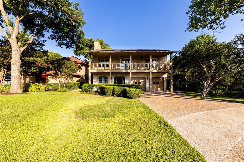 View 5605 Palisade CT in Cliff Over Lake Austin 02 5605 Palisade CT - front exterior - Luxury home in Cliff Over Lake Austin 02, Austin, TX