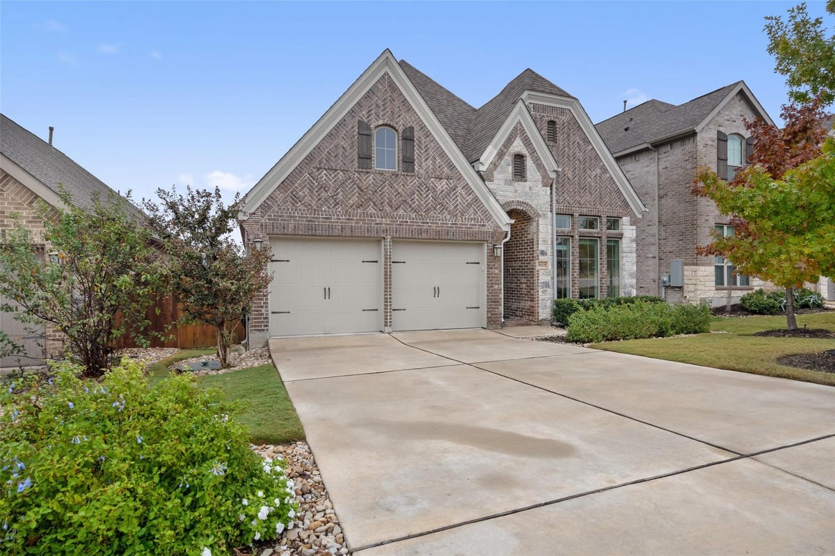 View 5605 Traviston CT in Sweetwater 5605 Traviston CT - front exterior - Luxury home in Sweetwater, Austin, TX