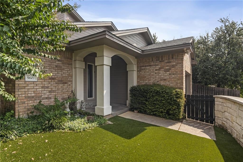 View 5607 Creek MDWS Unit #B in Stoneledge 5607 Creek MDWS Unit #B - front exterior - Luxury home in Stoneledge, Austin, TX
