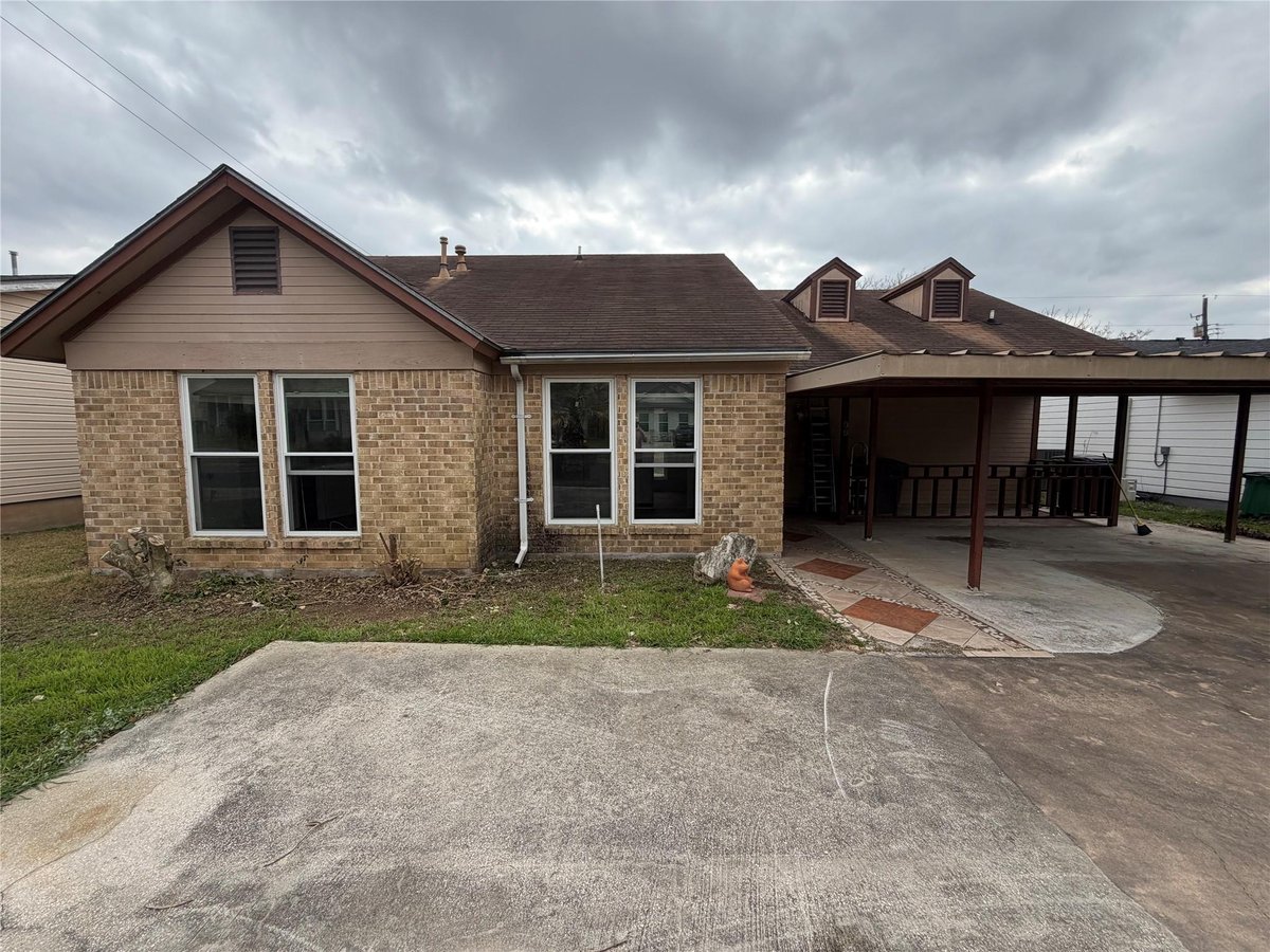 5609 Porsche LN - property photo 1 - Luxury home in Westcreek Ph 03 Sec 05, Austin, TX