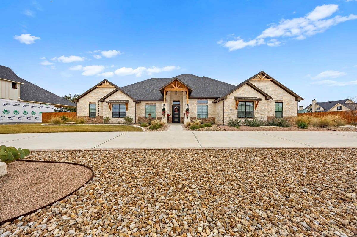View 5610 Kemosabe Drive in The Settlement on Stagecoach 5610 Kemosabe Drive - front exterior - Luxury home in The Settlement on Stagecoach, Killeen, TX