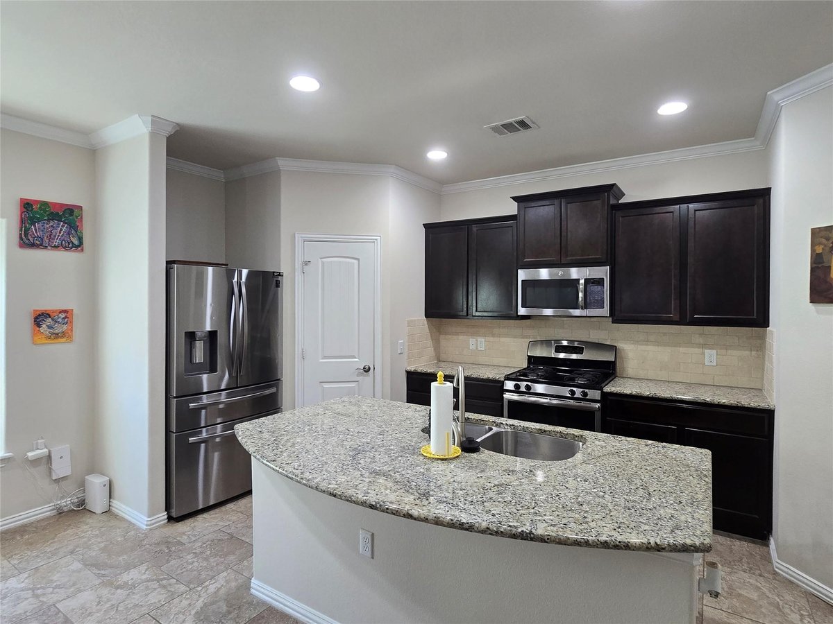View 5616 Arbor Hill LN in Bradshaw Crossing Sub Sec 10 5616 Arbor Hill LN - property photo 1 - Luxury home in Bradshaw Crossing Sub Sec 10, Austin, TX