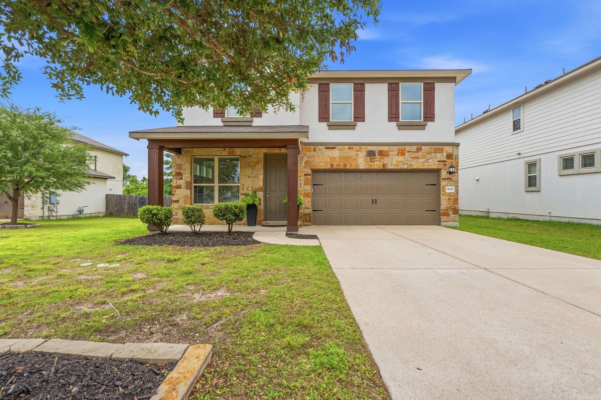View 5645 Porano Cir in Siena-Section Siena-Sec 23A 5645 Porano Cir - front exterior - Luxury home in Siena-Section Siena-Sec 23A, Round Rock, TX