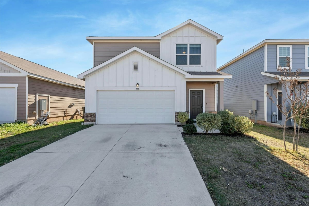 View 566 Delta Crst in Hymeadow Ph 1 Sec 3 566 Delta Crst - front exterior - Luxury home in Hymeadow Ph 1 Sec 3, Maxwell, TX