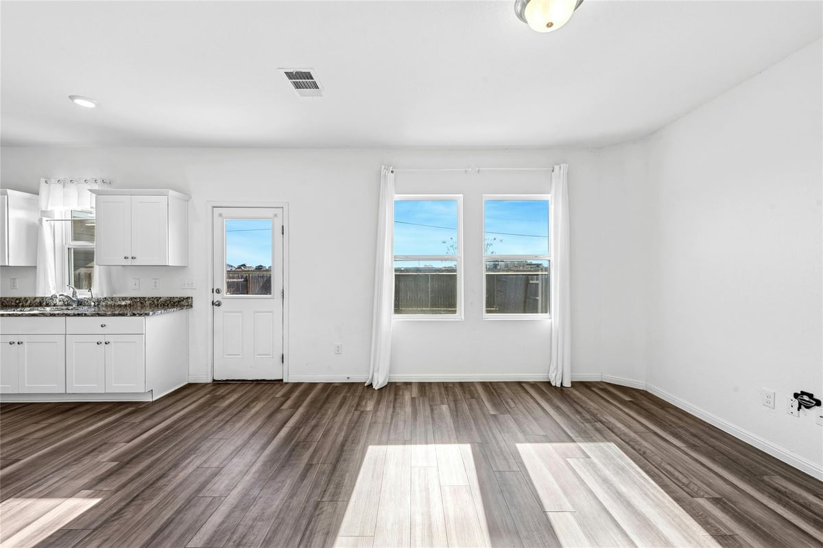 Bathroom at 566 Delta Crst - 3 bed 2 bath home