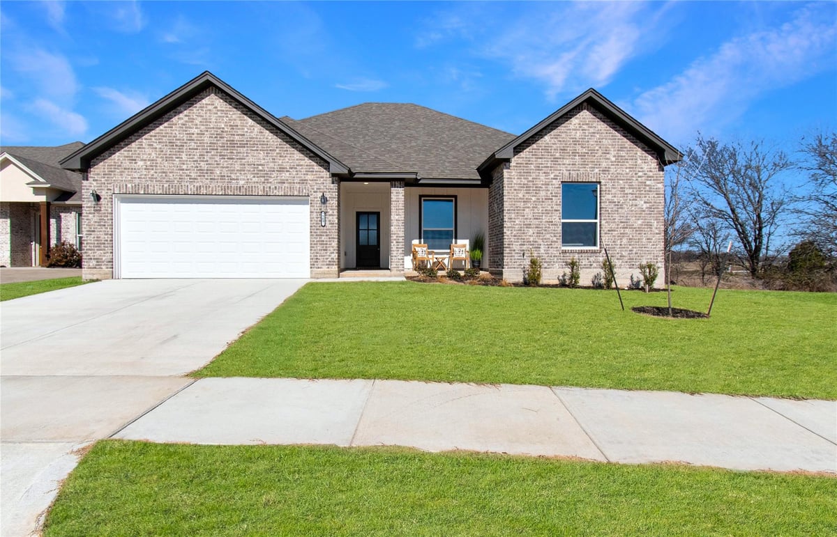 View 569 Bella Rose Dr in Bella Rose Sub Rep 569 Bella Rose Dr - front exterior - Luxury home in Bella Rose Sub Rep, Belton, TX