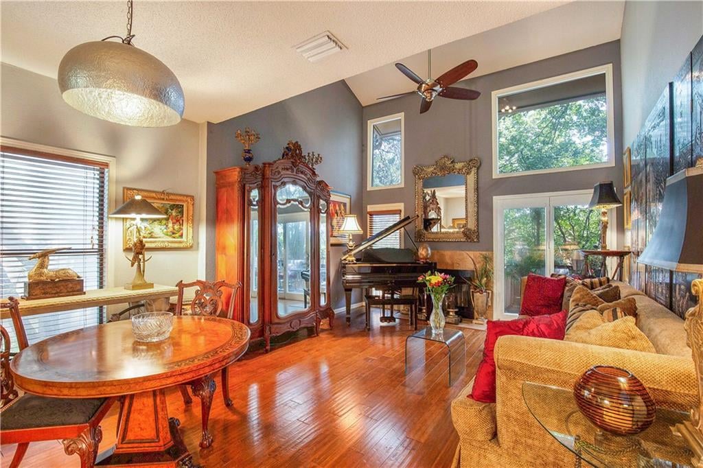 View 5701 Westslope DR Unit #D-2 in Westslope Condo 5701 Westslope DR Unit #D-2 - front exterior - Luxury home in Westslope Condo, Austin, TX
