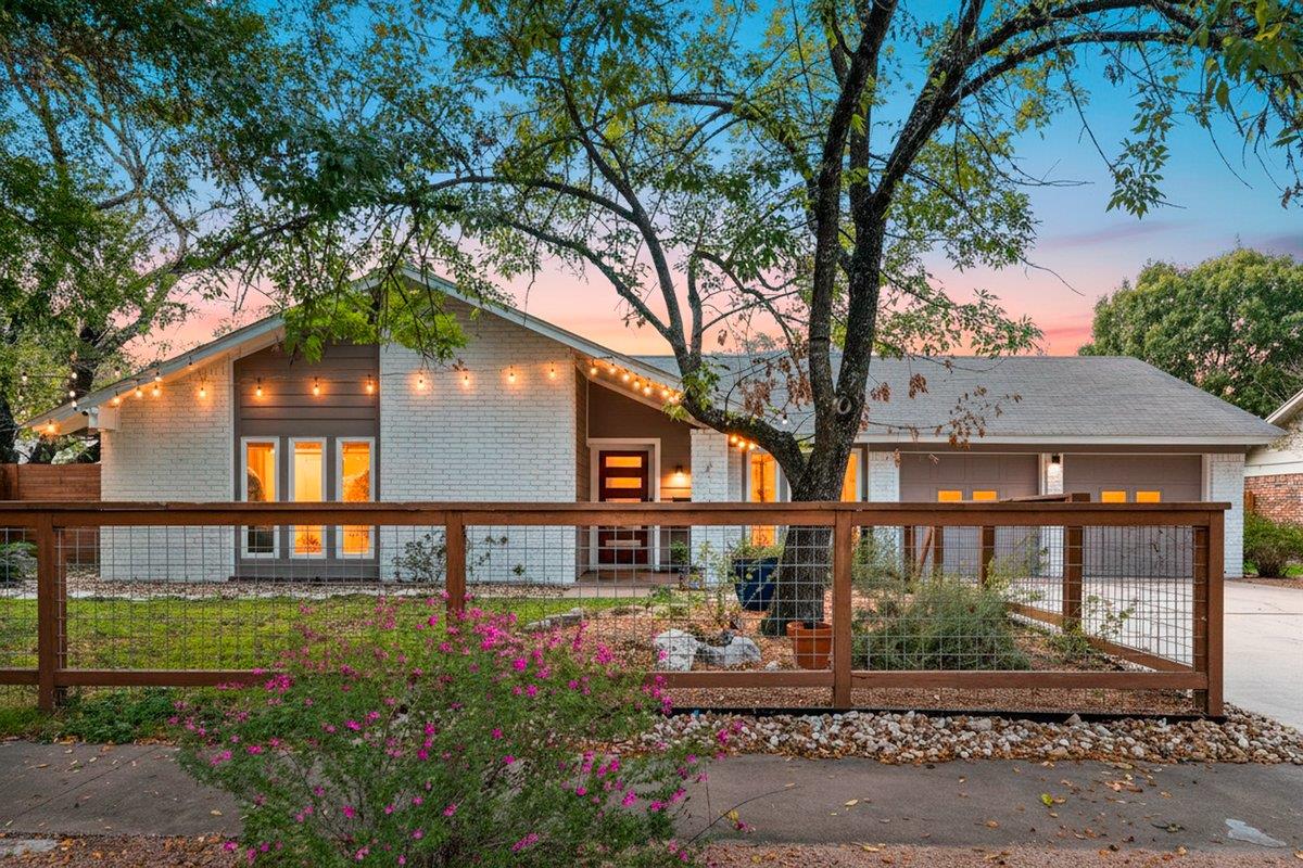 View 5702 Buffalo PASS in Cherry Creek Ph 02 Sec 02 5702 Buffalo PASS - front exterior - Luxury home in Cherry Creek Ph 02 Sec 02, Austin, TX