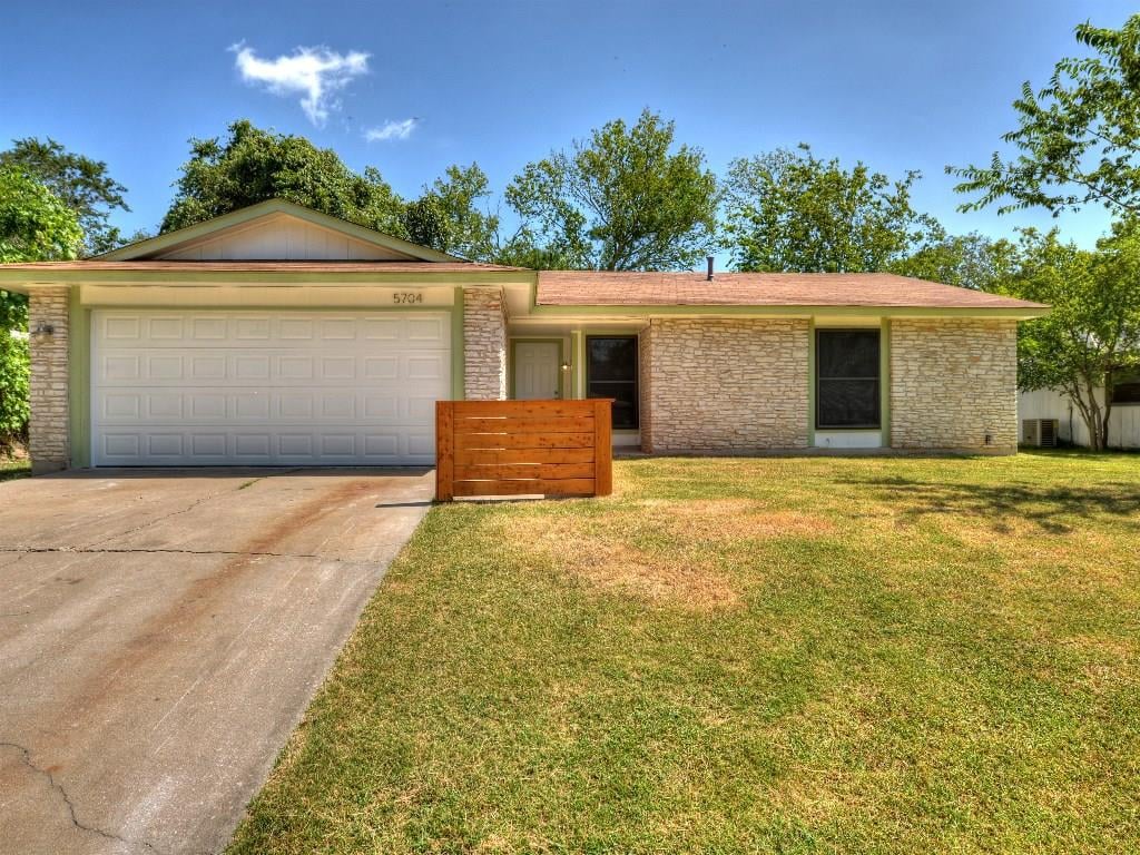 View 5704 Brook Valley Dr in Las Cimas 5704 Brook Valley Dr - front exterior - Luxury home in Las Cimas, Austin, TX