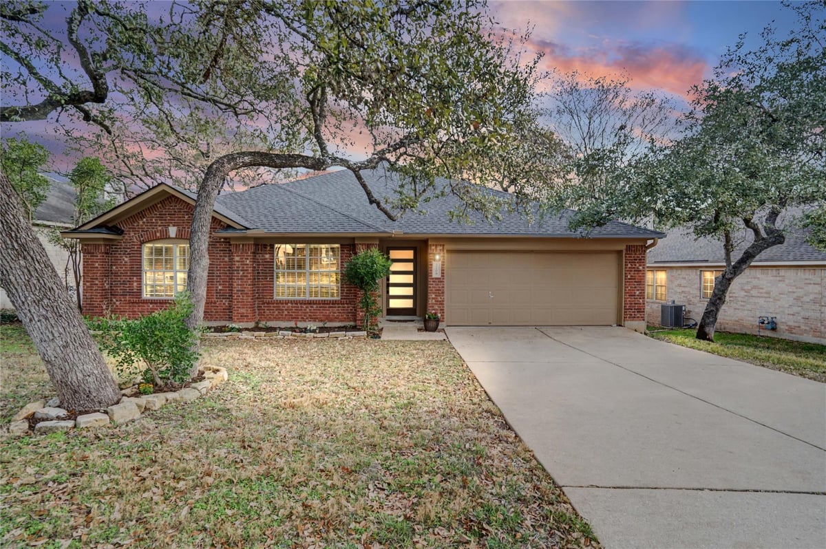 View 5708 Marchmont LN in Village At Western Oaks Sec 12 5708 Marchmont LN - property photo 1 - Luxury home in Village At Western Oaks Sec 12, Austin, TX