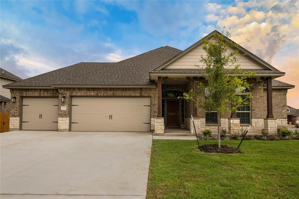 View 5717 Imogen Dr in Three Creeks 5717 Imogen Dr - front exterior - Luxury home in Three Creeks, Belton, TX
