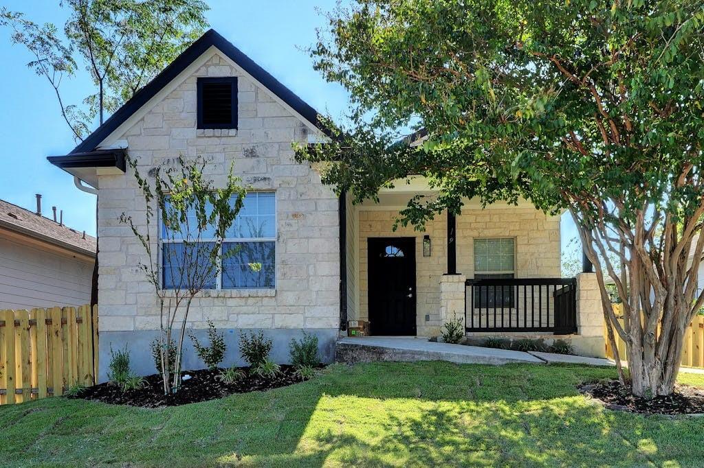 View 5719 Sendero Hills Pkwy in Meadows At Trinity Crossing Ph 5719 Sendero Hills Pkwy - front exterior - Luxury home in Meadows At Trinity Crossing Ph, Austin, TX