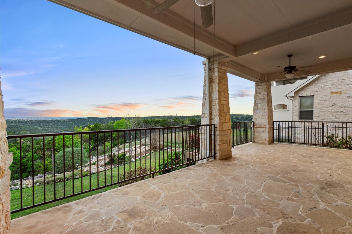 5724 Brittlyns Ct - front exterior - Luxury home in River Place, Austin, TX