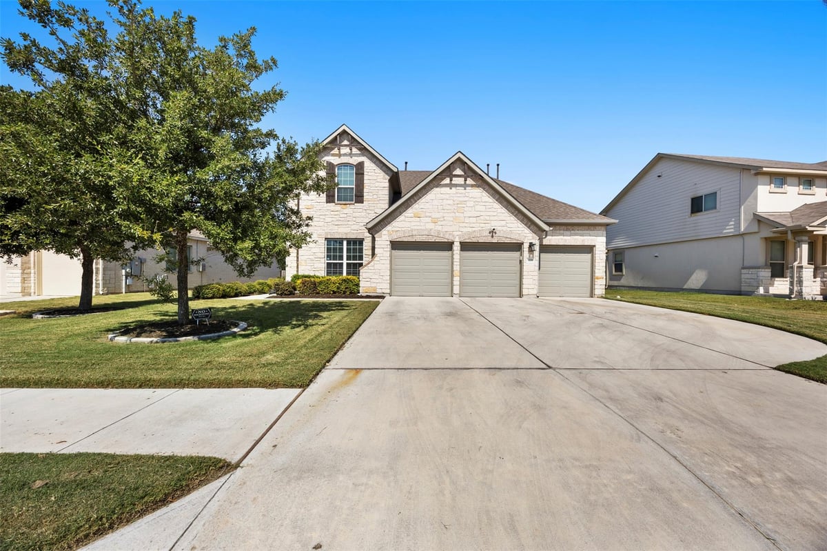 View 5728 Toscana Trce in Siena Sec 7 5728 Toscana Trce - front exterior - Luxury home in Siena Sec 7, Round Rock, TX