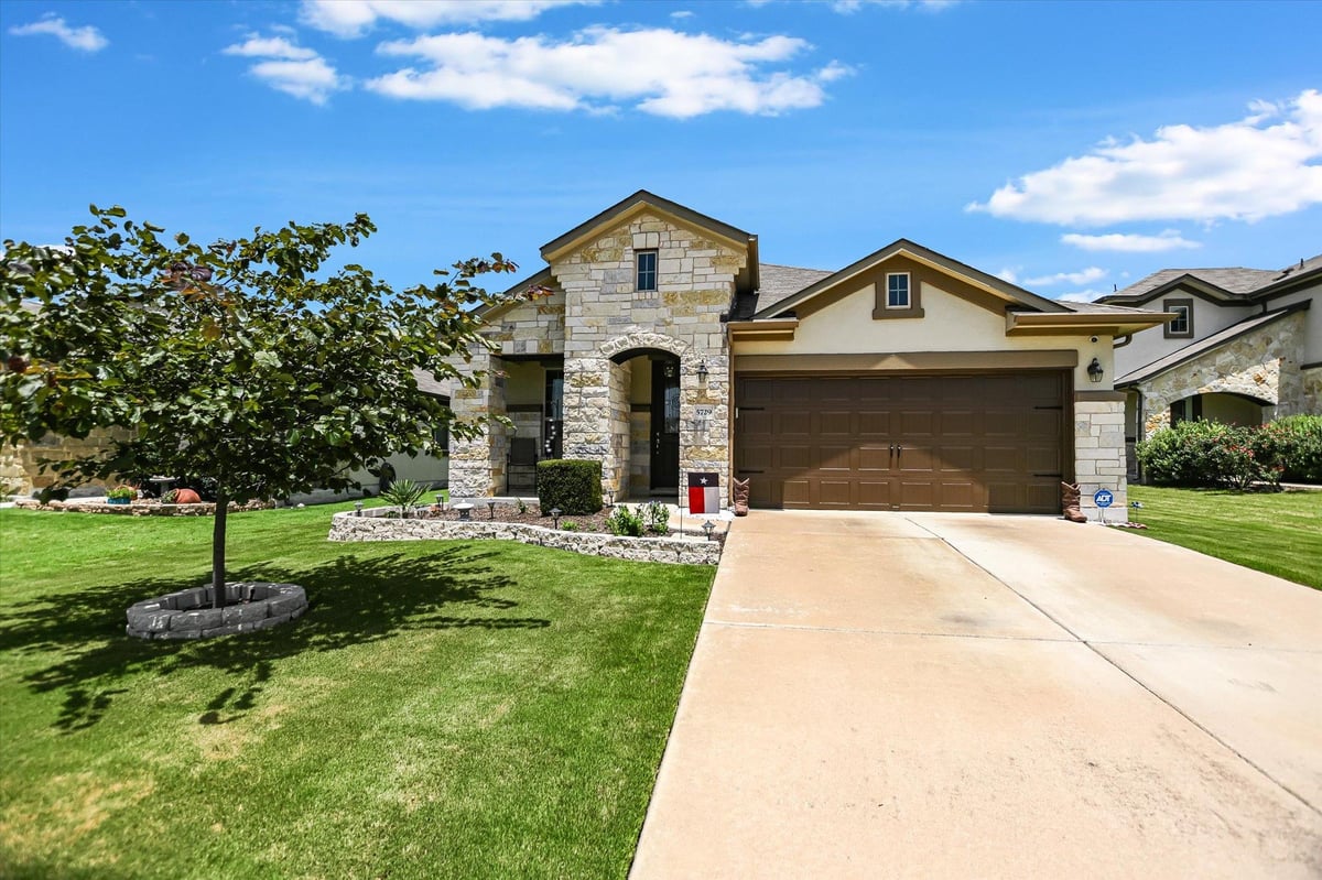 View 5729 Porano Cir in Siena Sec 23A 5729 Porano Cir - front exterior - Luxury home in Siena Sec 23A, Round Rock, TX