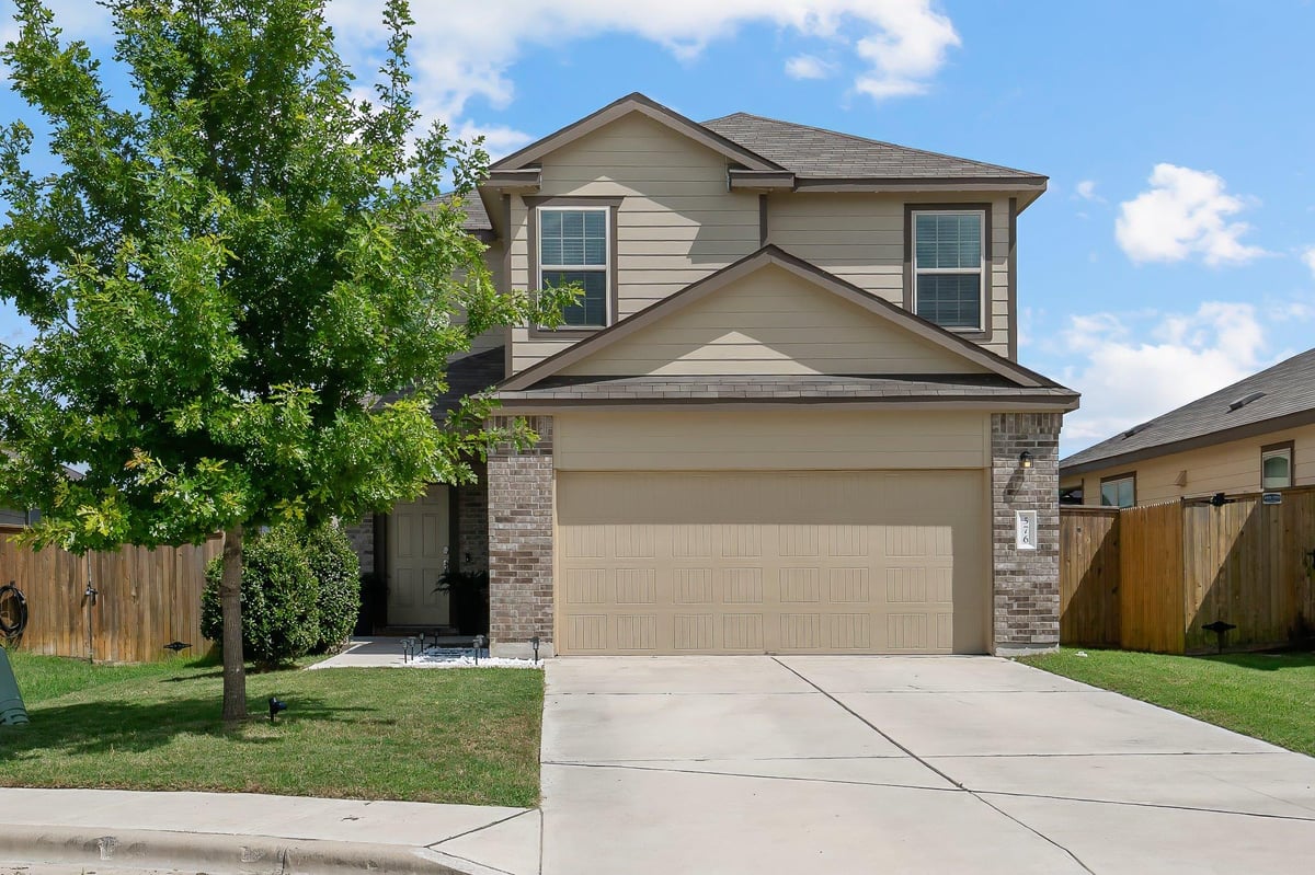 View 576 Greatest Gift WAY in Sonterra 576 Greatest Gift WAY - front exterior - Luxury home in Sonterra, Jarrell, TX